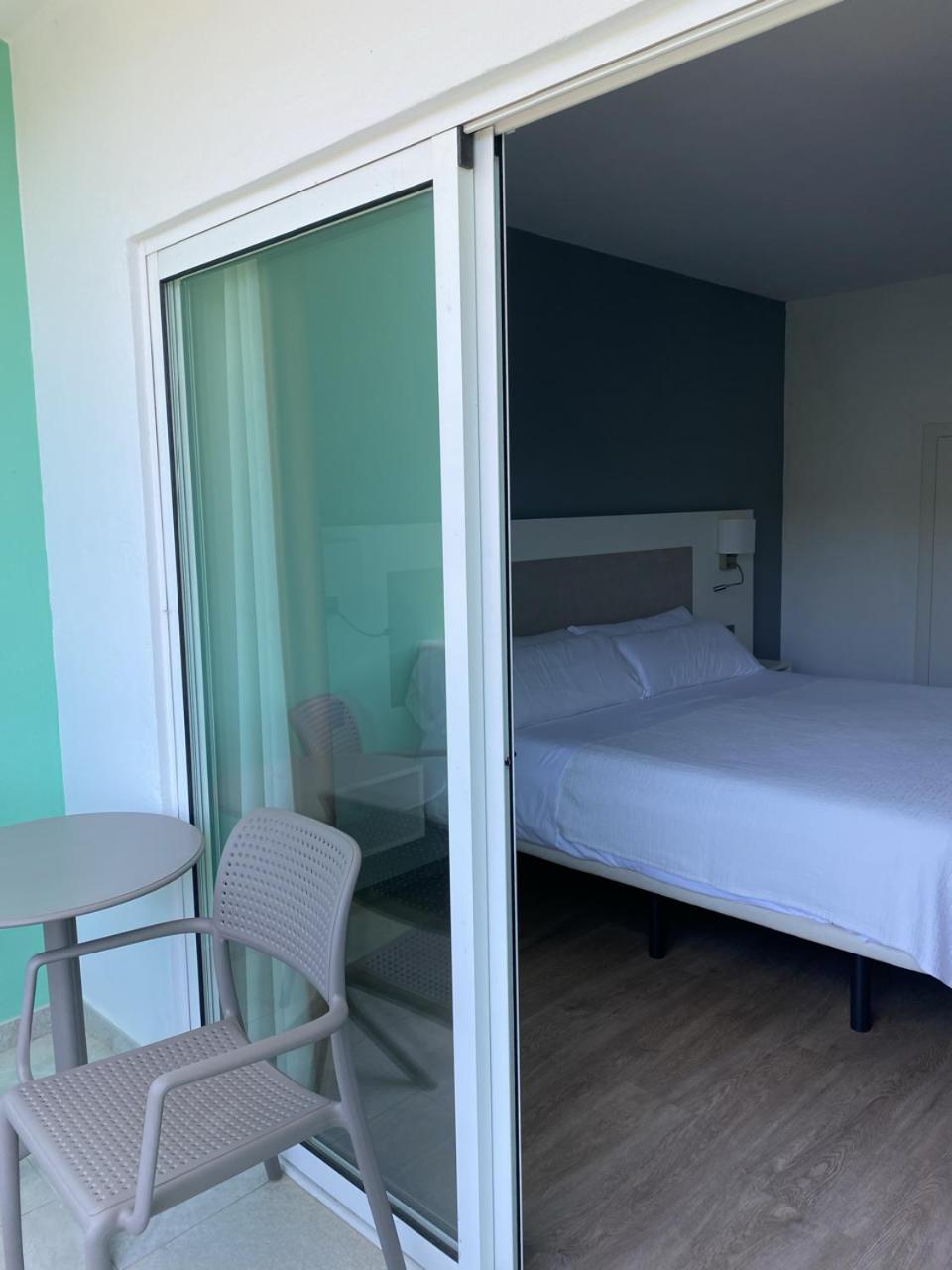 Osprey Menorca Hotel Cala En Porter  المظهر الخارجي الصورة